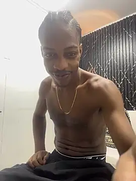 Snapshot of LarryCollin chatting on 18, 3, 2025 LarryCollin online show from 18, 3, 2025