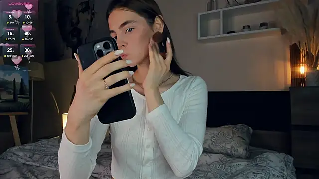 MaryJacksoon online show from 3, 3, 2025