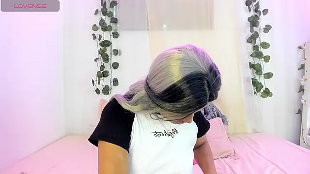 catalina and roger online show from 11, 10, 2025