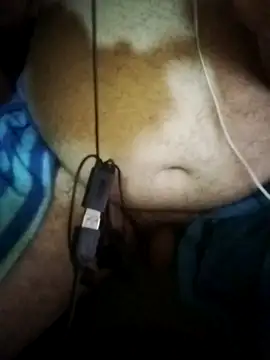 Snapshot of Leocesar37 chatting on 24, 4, 2026 Leocesar37 online show from 24, 4, 2026