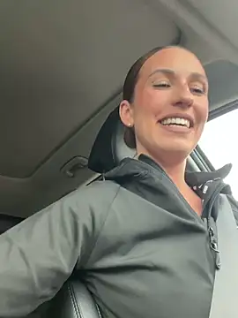 lola tentatiion online show from 20, 2, 2025