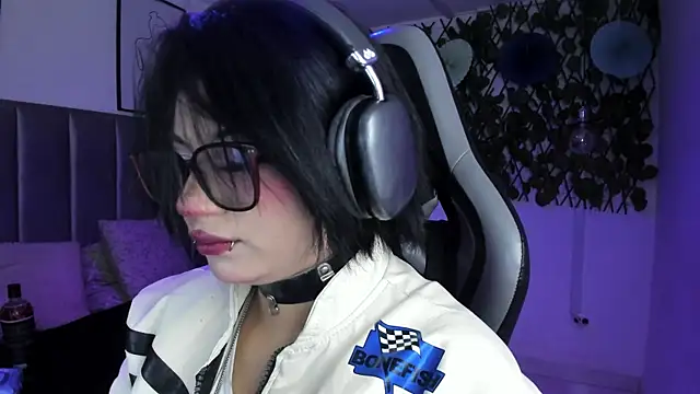 Snapshot of Kitty_Gang chatting on 11, 7, 2026 Kitty Gang online show from 11, 7, 2026