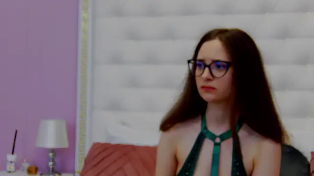 Lenna Paul online show from 17, 3, 2025