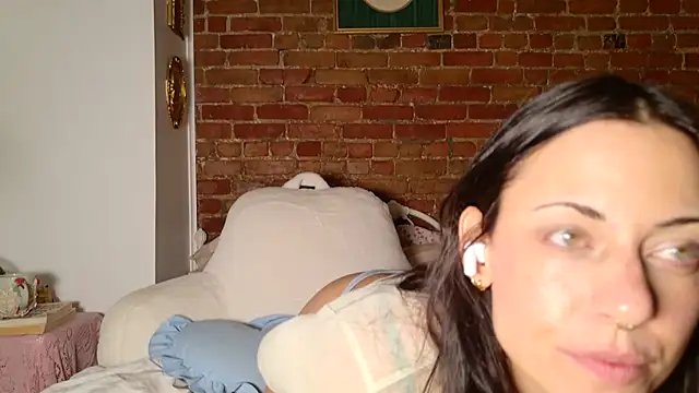 MaeDaybaby online show from 27, 10, 2025