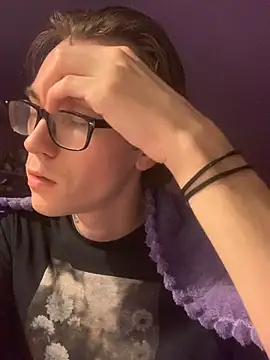 Snapshot of Alex17am chatting on 1, 12, 2025 Alex17am online show from 1, 12, 2025