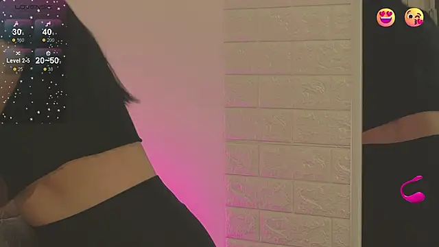 Snapshot of Ariel__Blossom chatting on 10, 3, 2025 Ariel Blossom online show from 10, 3, 2025