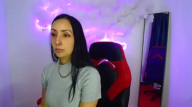 Snapshot of yaralyminjo2 chatting on 11, 12, 2024 yaralyminjo2 online show from 11, 12, 2024