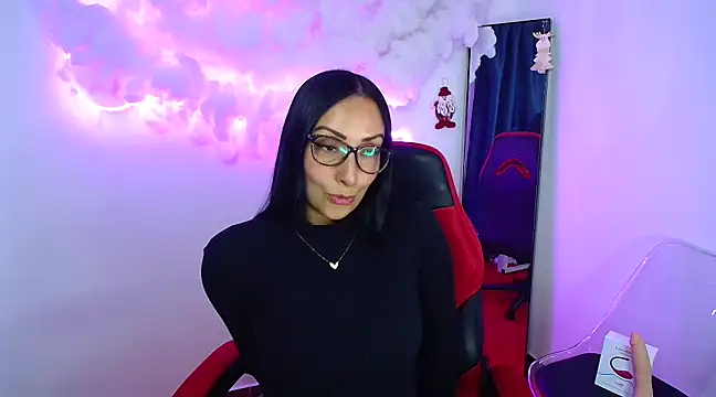 Snapshot of yaralyminjo2 chatting on 20, 12, 2024 yaralyminjo2 online show from 20, 12, 2024