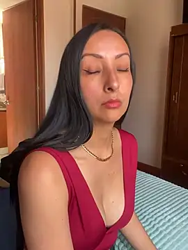 Snapshot of yaralyminjo2 chatting on 31, 12, 2024 yaralyminjo2 online show from 31, 12, 2024