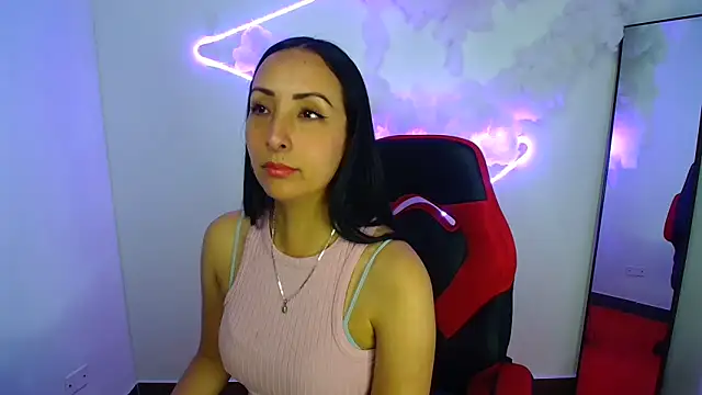 Snapshot of yaralyminjo2 chatting on 20, 1, 2025 yaralyminjo2 online show from 20, 1, 2025