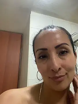 Snapshot of yaralyminjo2 chatting on 21, 1, 2025 yaralyminjo2 online show from 21, 1, 2025