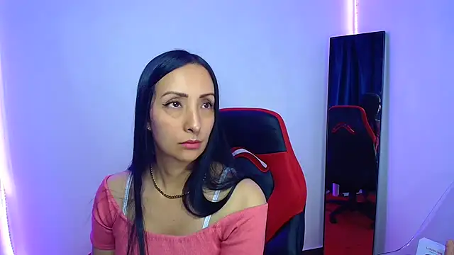 Snapshot of yaralyminjo2 chatting on 3, 3, 2025 yaralyminjo2 online show from 3, 3, 2025