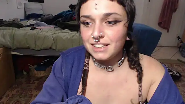 kinkyspirali online show from 3, 12, 2024