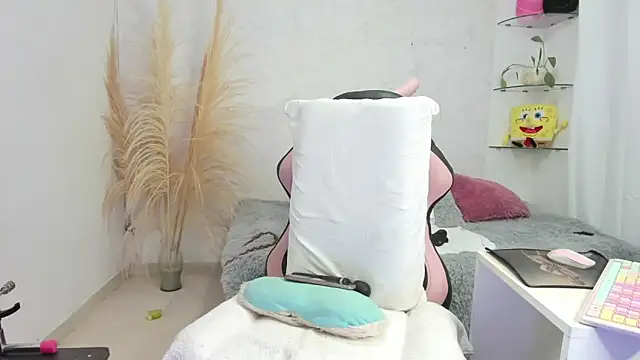 Leslie browm online show from 6, 11, 2025