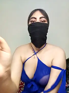 Snapshot of Lalou chatting on 31, 12, 2024 Lalou online show from 31, 12, 2024