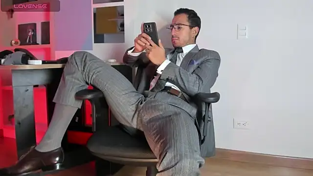 pablo-rincon95 online show from 5, 12, 2025