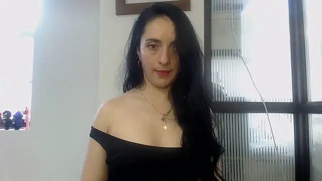 Snapshot of amellie_ros chatting on 26, 10, 2025 amellie ros online show from 26, 10, 2025
