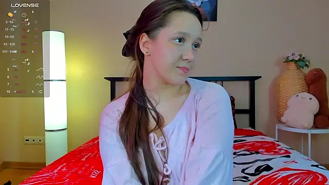 Mira Karter online show from 11, 4, 2026