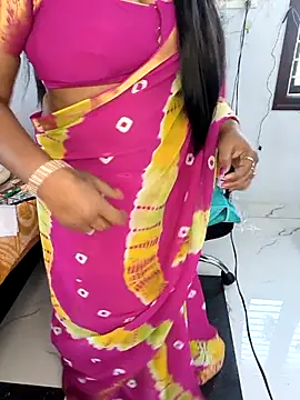 honey-sexy online show from 6, 3, 2026