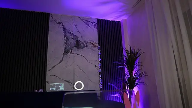 Snapshot of blondie_muller chatting on 5, 4, 2026 blondie muller online show from 5, 4, 2026