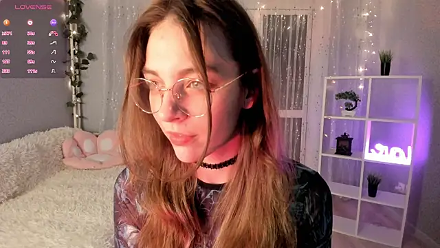 Snapshot of AraCopple chatting on 13, 12, 2024 AraCopple online show from 13, 12, 2024