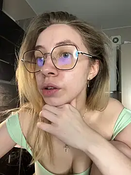Snapshot of Kitty_Katrine chatting on 15, 5, 2026 Kitty Katrine online show from 15, 5, 2026