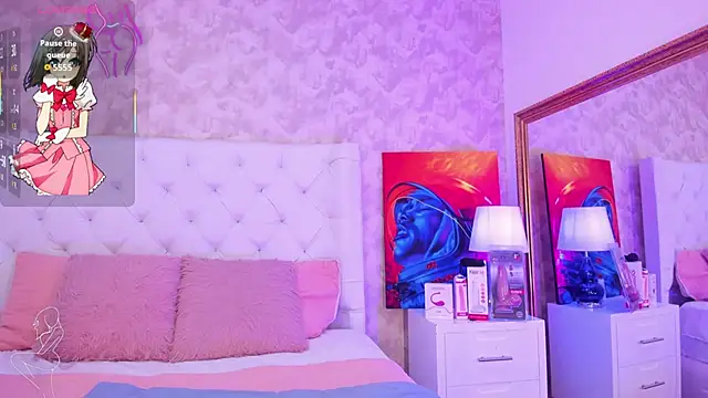 Eliza Thaylor   online show from 27, 9, 2025