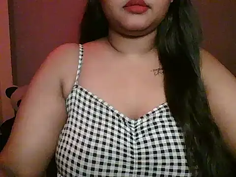 Snapshot of Your-love-12 chatting on 11, 9, 2025 Your-love-12 online show from 11, 9, 2025