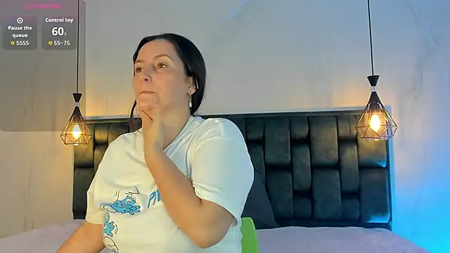 Snapshot of angelswets chatting on 30, 10, 2025 angelswets online show from 30, 10, 2025