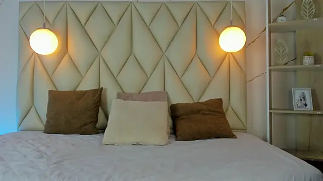 Snapshot of angelswets chatting on 22, 11, 2025 angelswets online show from 22, 11, 2025