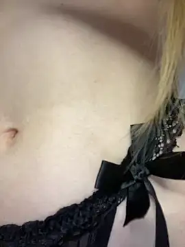 Snapshot of beautiful_angel chatting on 17, 5, 2026 beautiful angel online show from 17, 5, 2026