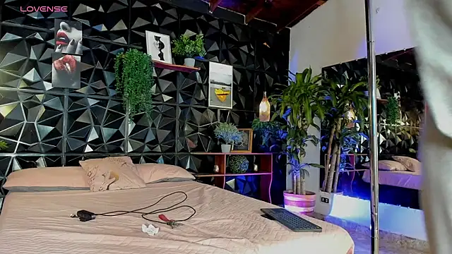 karla 999 online show from 8, 10, 2025