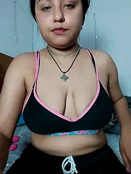 Snapshot of azulzulix chatting on 17, 4, 2026 azulzulix online show from 17, 4, 2026