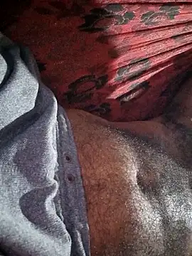 Snapshot of 68_Toni chatting on 16, 11, 2025 68 Toni online show from 16, 11, 2025