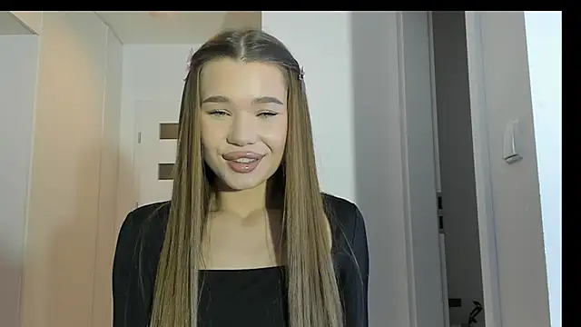 Snapshot of predatory_fury chatting on 5, 1, 2025 predatory fury online show from 5, 1, 2025