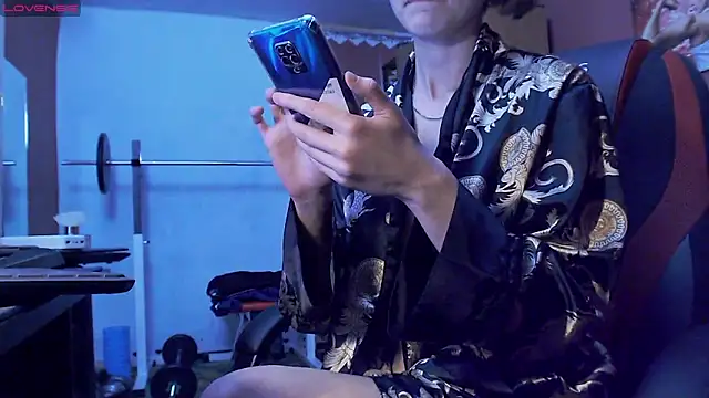 womanstrong78 online show from 22, 2, 2025