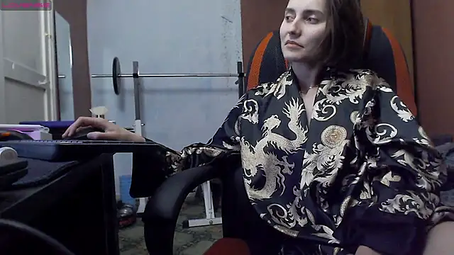 womanstrong78 online show from 25, 2, 2025