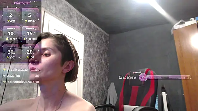 womanstrong78 online show from 2, 11, 2025