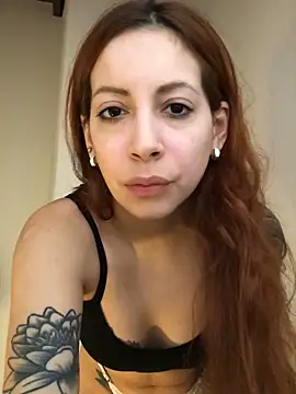 EffyScarlet online show from 18, 9, 2025