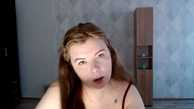 Snapshot of Melina_Hot9 chatting on 15, 9, 2025 Melina Hot9 online show from 15, 9, 2025