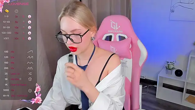 Carol  Cox online show from 21, 2, 2025