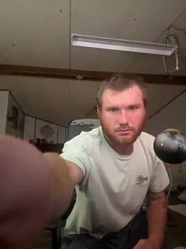 Snapshot of dcockell chatting on 28, 9, 2025 dcockell online show from 28, 9, 2025