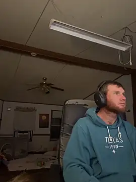 Snapshot of dcockell chatting on 27, 10, 2025 dcockell online show from 27, 10, 2025