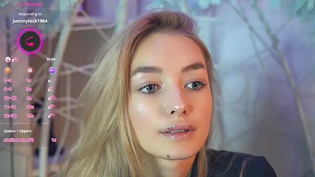 Snapshot of FlairCunard chatting on 7, 12, 2024 FlairCunard online show from 7, 12, 2024