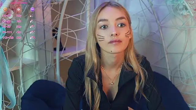 Snapshot of FlairCunard chatting on 7, 12, 2024 FlairCunard online show from 7, 12, 2024