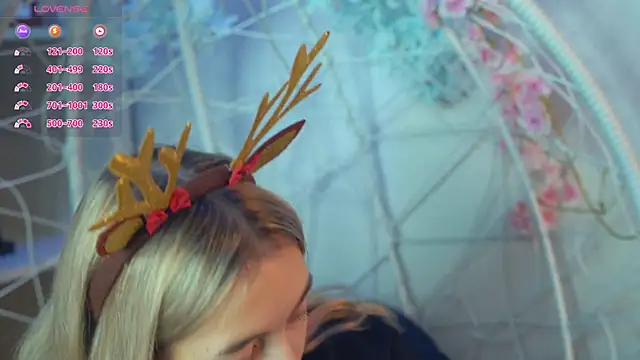 Snapshot of FlairCunard chatting on 14, 12, 2024 FlairCunard online show from 14, 12, 2024