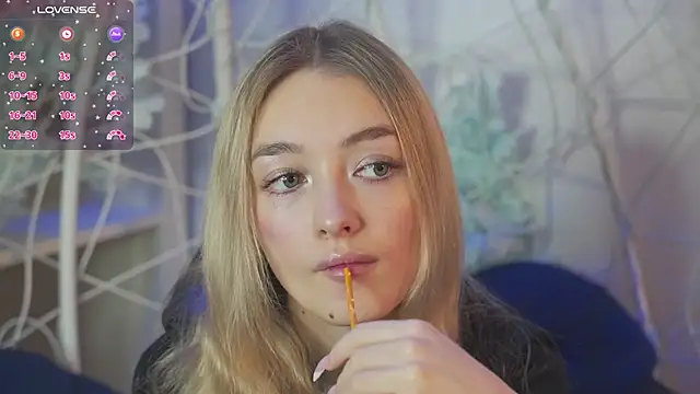 Snapshot of FlairCunard chatting on 29, 1, 2025 FlairCunard online show from 29, 1, 2025