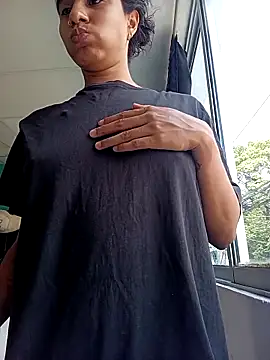 Karii-R online show from 4, 3, 2026