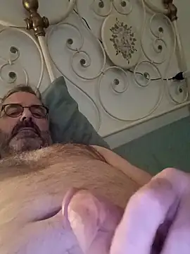 Snapshot of MrGray1974 chatting on 19, 5, 2026 MrGray1974 online show from 19, 5, 2026