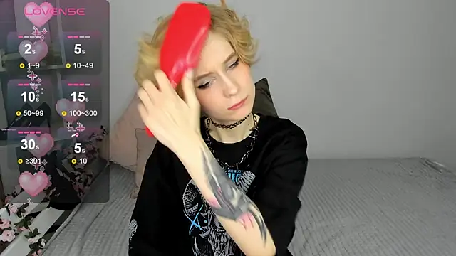 Snapshot of Angel_Jules chatting on 4, 3, 2025 Angel Jules online show from 4, 3, 2025
